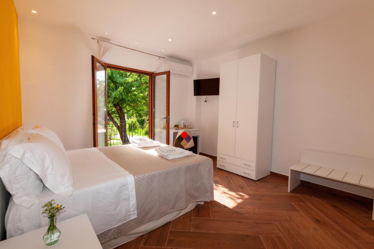 B&B Le Dee Di Paestum Luaran gambar